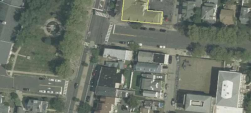 525 Lincoln Ave