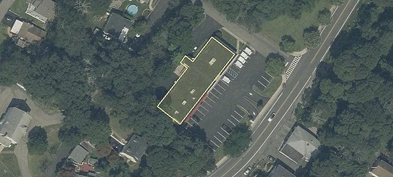 385 Howard Blvd