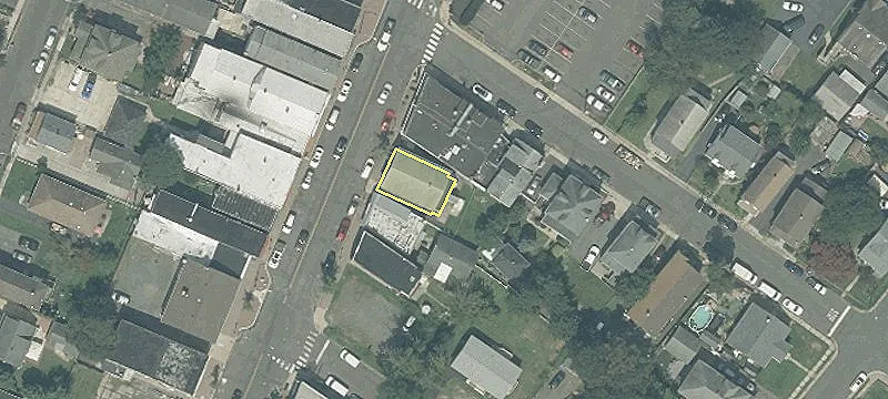 249 Main St