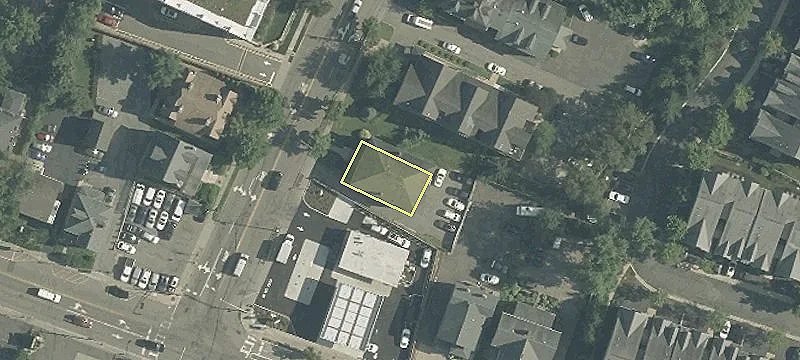 3 Ridgedale Ave
