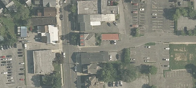 27 Main St