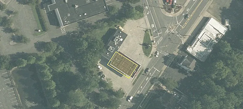 350 Main St