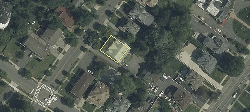 44-46 Gates Ave, Unit 46