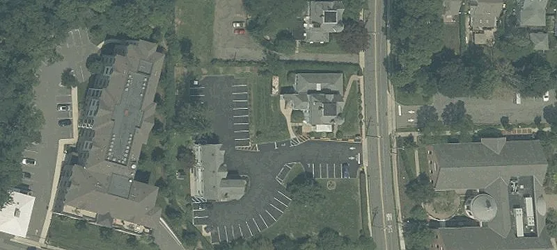 10 Anderson Hl Rd