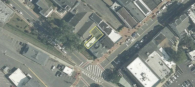 33 Main St