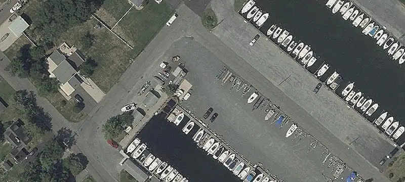 2 Bayview Dr