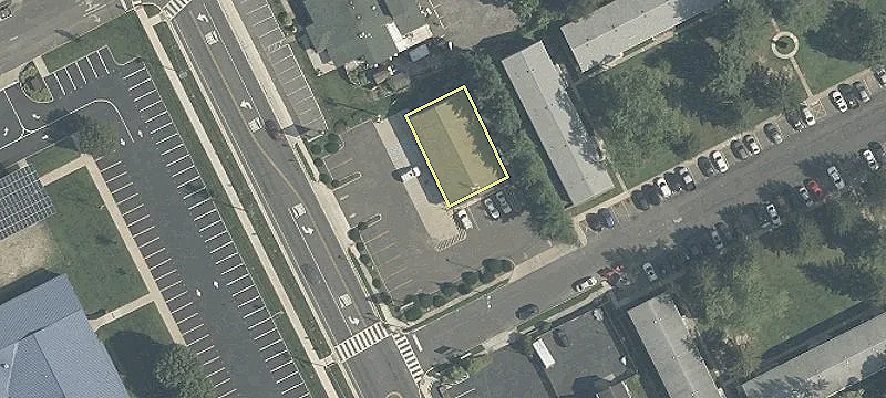 404 Warwick Rd