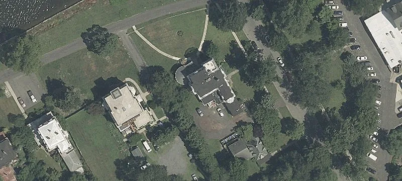 207 Bank Ave