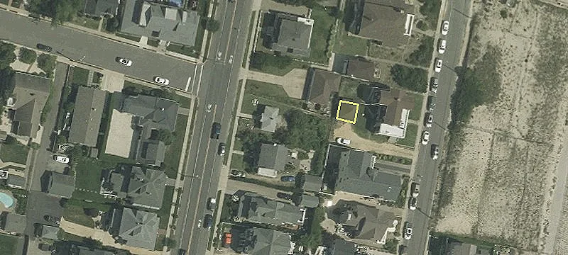 217 Main Ave