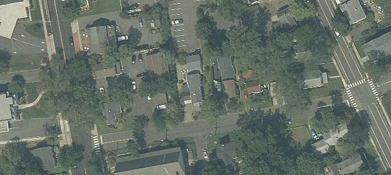 20 Lewis St