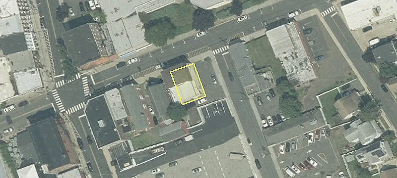 16 Frnt St