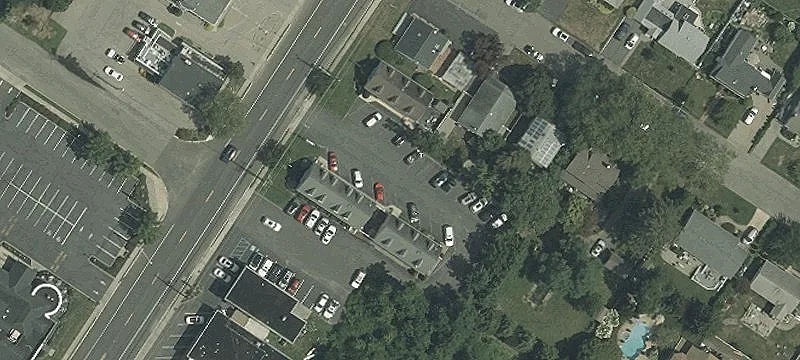 600 Un Ave