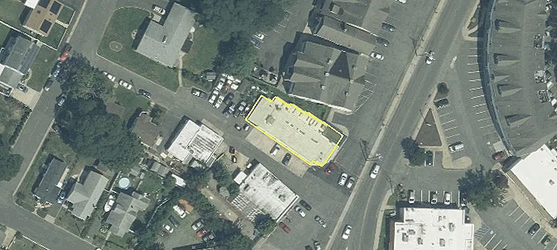 900-902-90 Main St902-904
