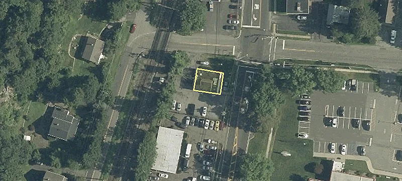 383 Main St