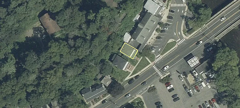 8 Main St