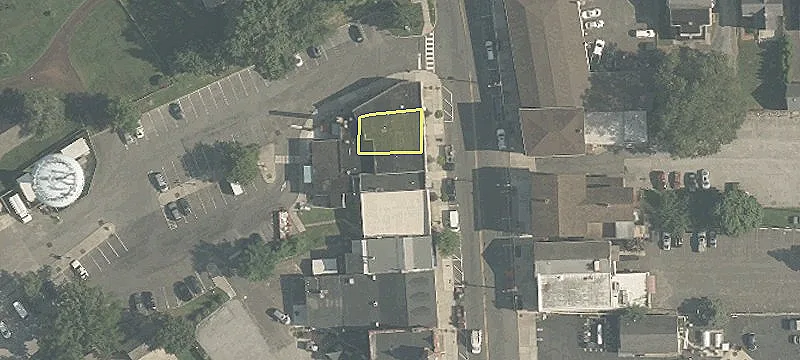 18 Main St