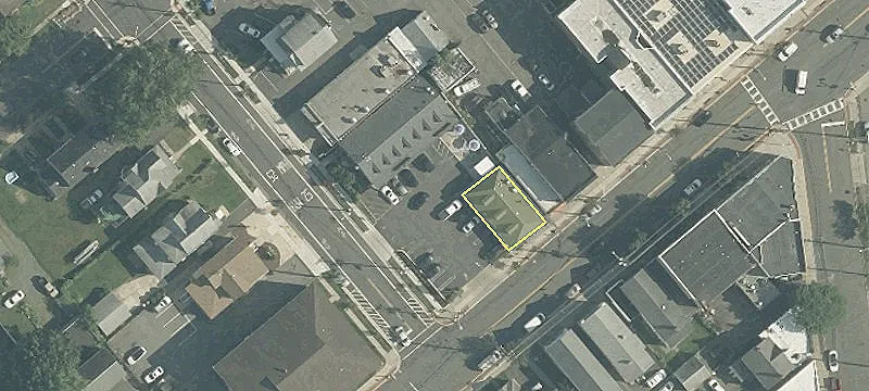 390 Nn Ave