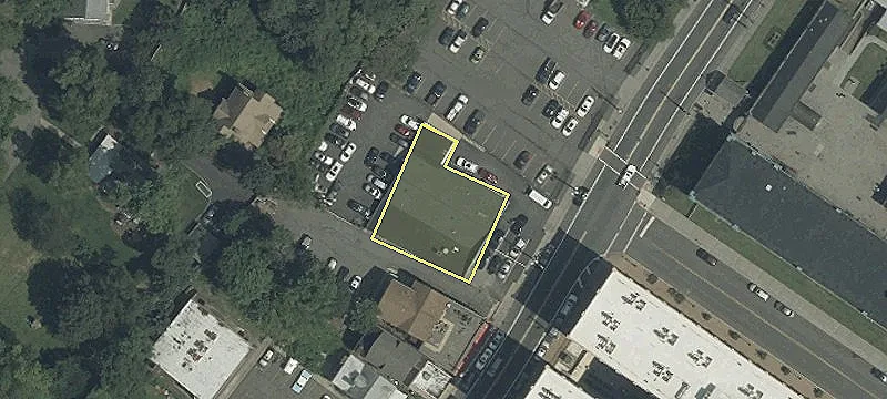 184 Main St