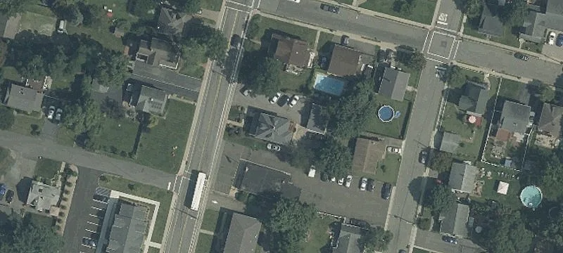 498 Ringwood Ave