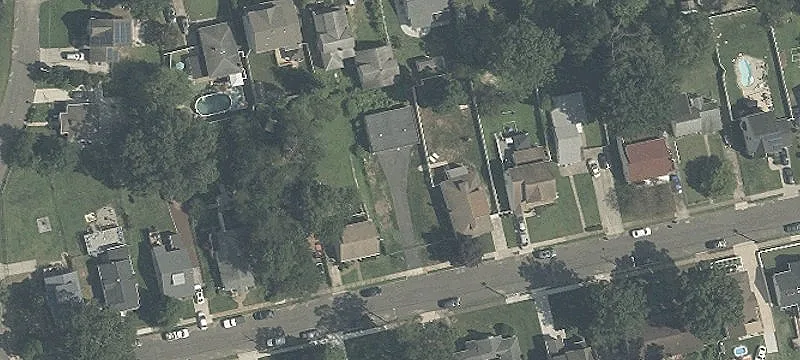 235 Un Ave