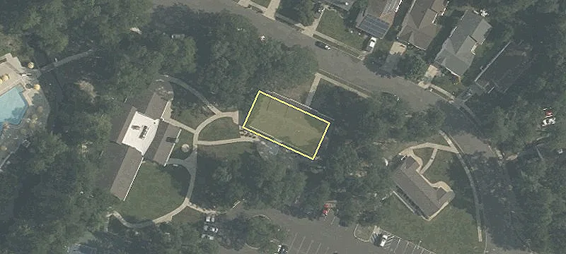 213 Plymouth Ct