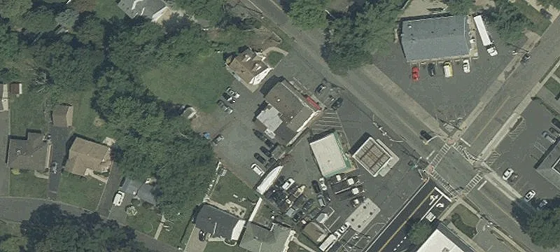 443 Lk Ave