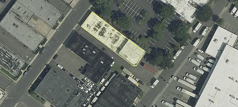 213 Van Brunt St