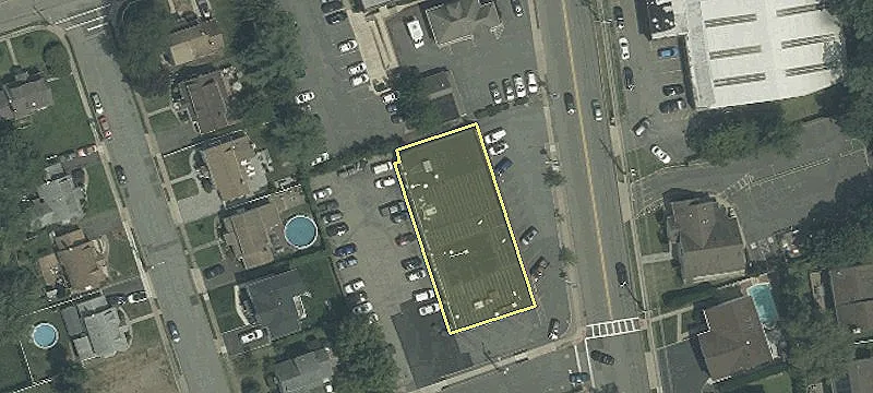 11-16 Saddle Riv Rd