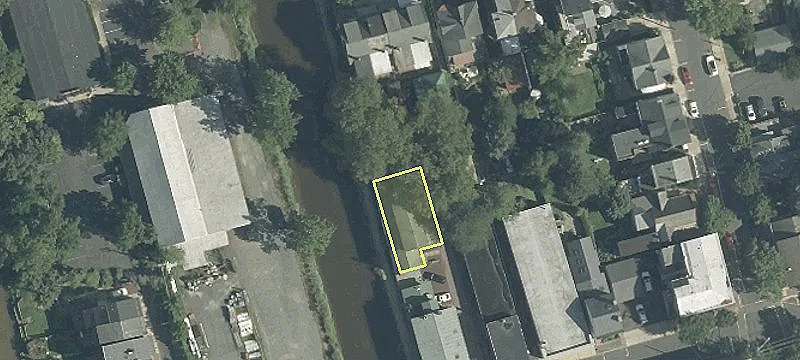 8 Coryell St