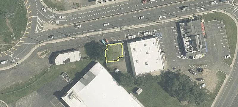 300 Cres Blvd