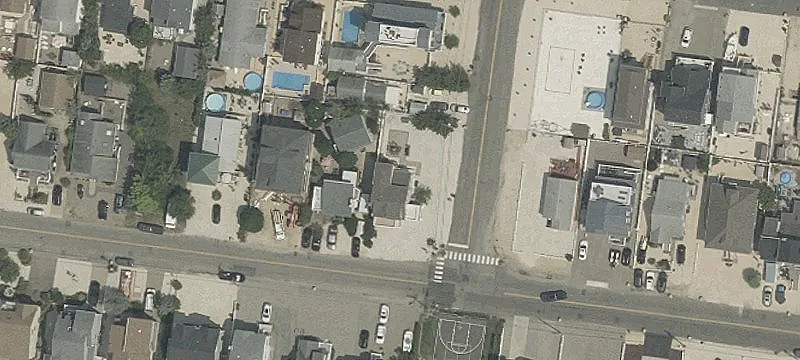 200 24th Ave