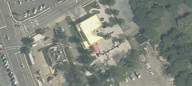 110 Greentree Rd