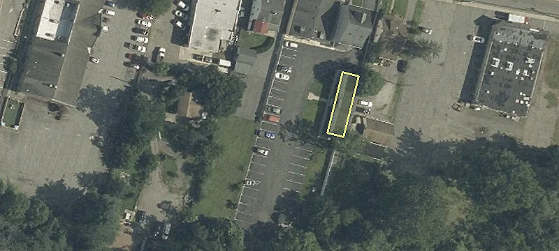 39 Main St