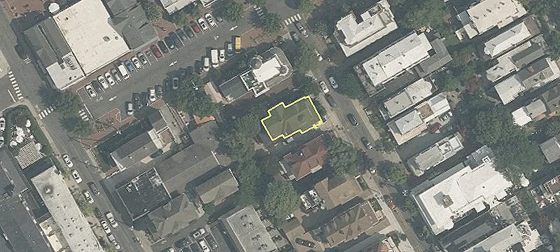 38 Jackson St