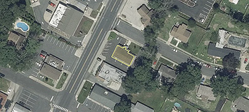 230 Glencove Ave