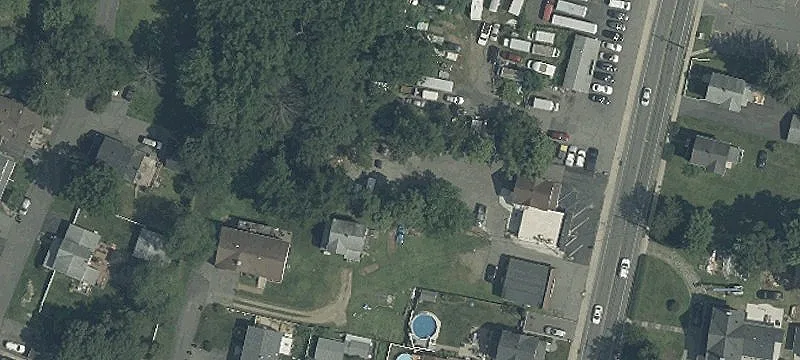 897 Ringwood Ave