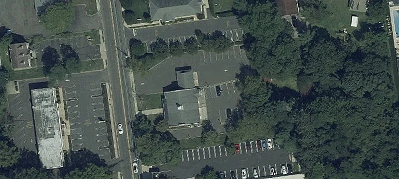 221 Monmouth Rd