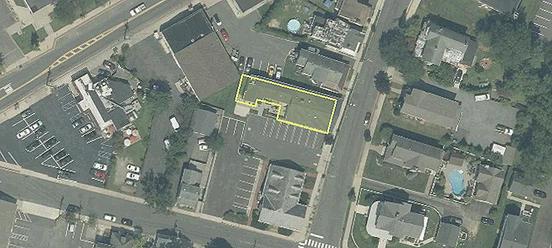 158 Main St