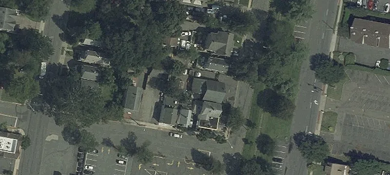 44 Railroad Ave