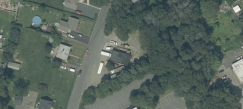 17 Randall Ave