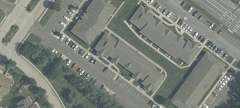 100 Kings Way E Ste D2