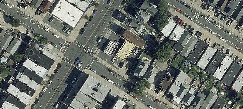 1060 Ave C C