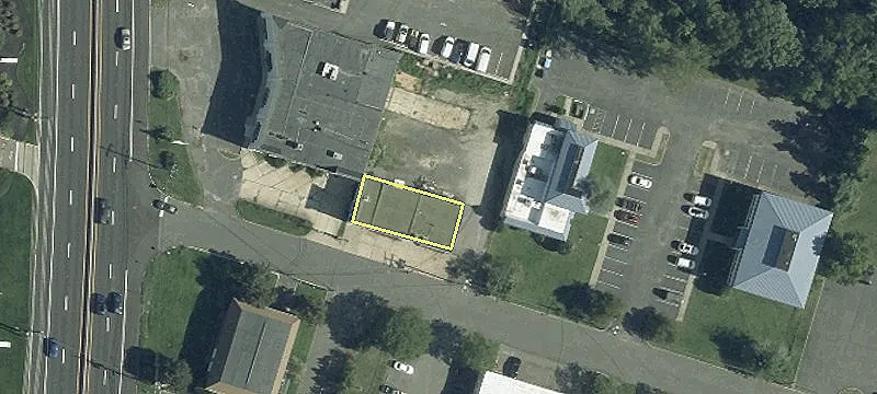 3329 Doris Ave