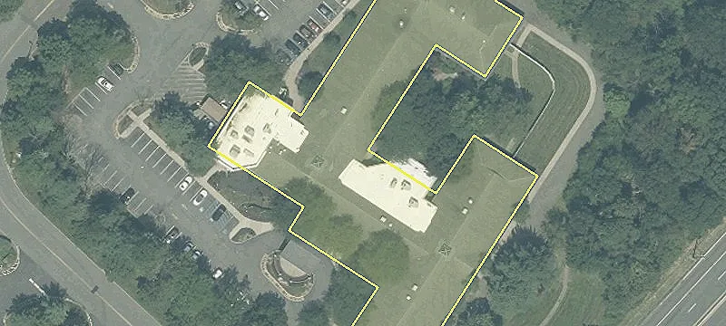 2 Deerpark Dr