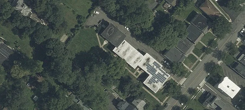 124 Maple Ave
