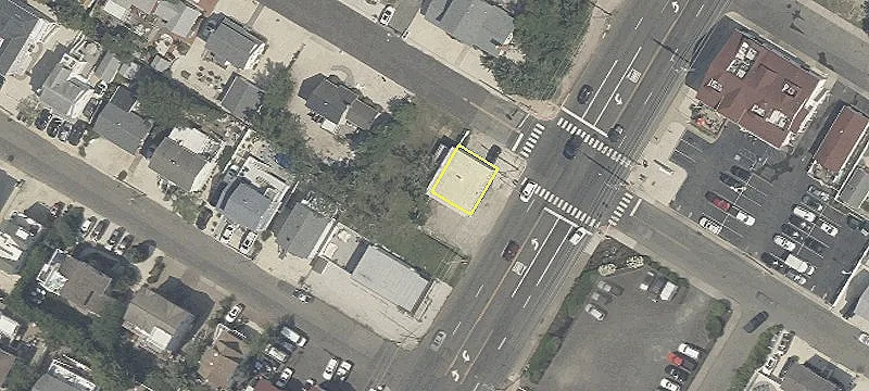 11902 Long Bch Blvd