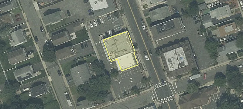 13-14 Riv Rd