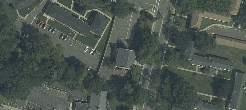 900 Riv Rd