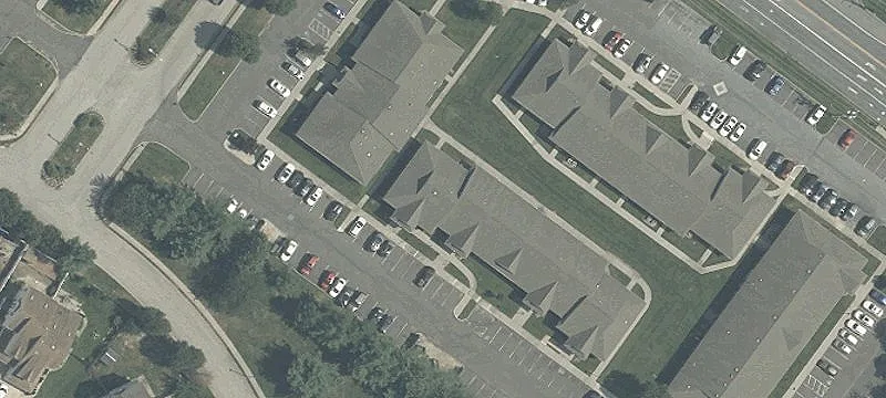 100 Kings Way E Ste D1