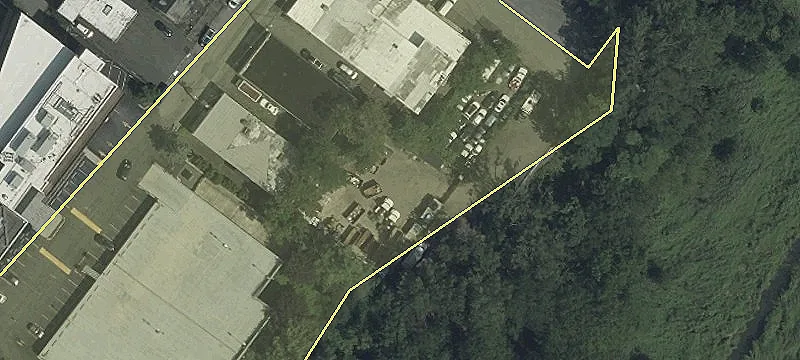 450 Edsall Blvd